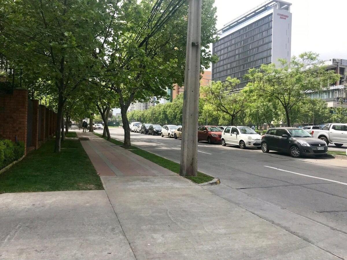 Mirando A Parque Arauco Apartment Santiago Luaran gambar